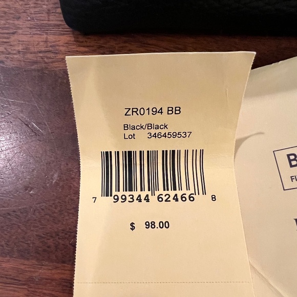 Dooney & Bourke Black Pebble Leather Cosmetic Bag - NWT - Picture 5 of 8